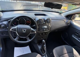 Dacia Sandero 1,0 SCe Top stav 1 Maj. Tažné benzín - 11