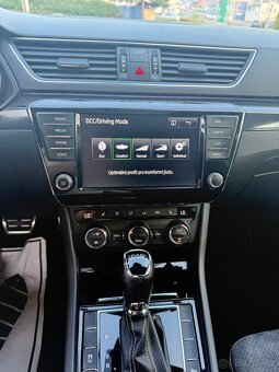 Škoda Superb 2017 Sportline - 11