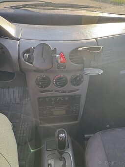 Mercedes Benz A - 11