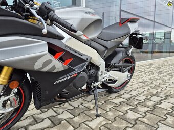 Aprilia RSV4 RR - 11