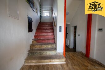 Prodej rodinného domu se zahradou v Trutnově-Poříčí - 11
