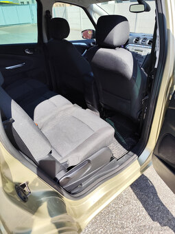 Ford S-Max 2.0 TDCi - 11