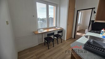 Pronájem zařízeného bytu 2+1, 50m2 s balkónem, Opava, ul. Ol - 11