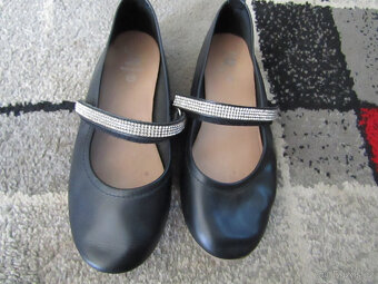 Botasky zn.Adidas v-35,baleríny zn.Baťa,Conversky - 11