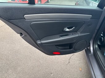 Renault Laguna III - 11