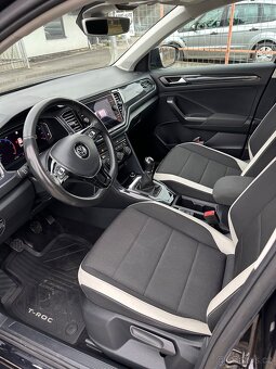 VW T Roc 1.5 Tsi 110kw manual,1 maj servis vw Top stav - 11