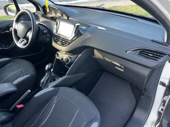 Peugeot 208 1.2i 60Kw r.v2014 Nové v ČR - 11