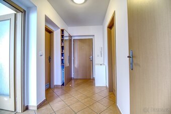 Byt 2+kk, 58 m² s balkonem, Hradec Králové – ul. Rybova. - 11