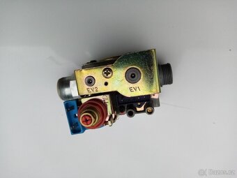 JUNKERS EUROSTAR ZWE 24-4 MFK - 11