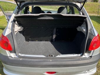 Peugeot 206 1.1 44kW  r.v 2005 - 11