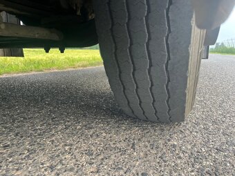 IVECO hákový nosič kontejnerů 120E21 rok výroby 2014 - 11