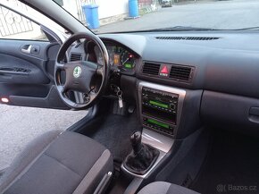 Škoda Octavia 1, 2.0MPi 85kw, VELMI PĚKNÁ - 11