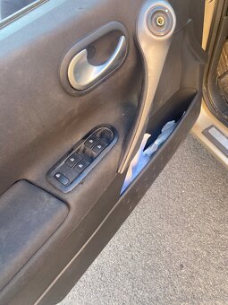 Renault Megane II 2007, facelift 1.5DCI 78KW dily z vozu - 11