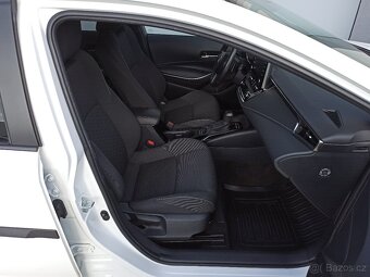 TOYOTA COROLLA 2.0 HYBRID e-CVT 112kW - 11
