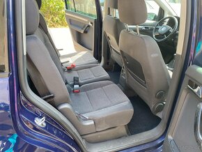 Volkswagen Touran, 2,0FSI,7mist,nové rozvody - 11