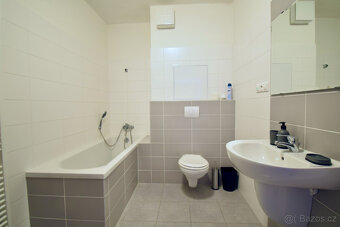 Pronájem bytu 2+kk, Klatovská, Ponava, 55 m2 - 11