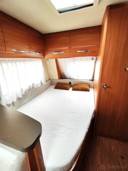 Karavan Hobby 500 KFMe, Deluxe, mover, předstan, palandy - 11