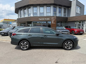 i30 Kombi 1,5 DPi 70 kW Manual Family FWD - 11