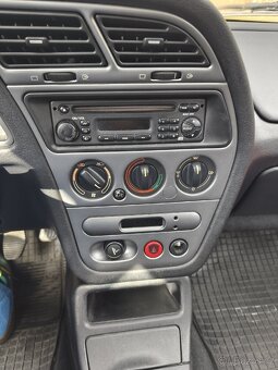 Peugeot 306 1.8 benzín - 11