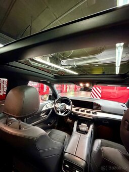 Mercedes-Benz GLE 300d 4MATIC AMG Night - 11