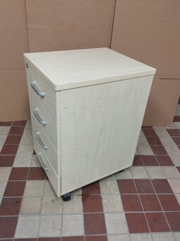 Kancelářský stůl, kontener a skříňka na šanony MIRELLI - 11