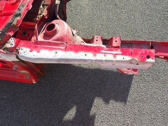 Havarovaná karoserie Škoda Octavia I hatchback - 11