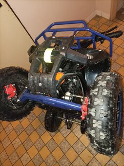 Dětská elektrická čtyřkolka - 11
