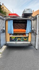 Obytné auto - dodávka Ford Transit - 11