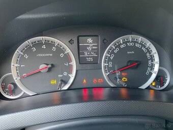 Swift 1.2 - pravidelný servis Suzuki, vyhřívané sedačky - 11
