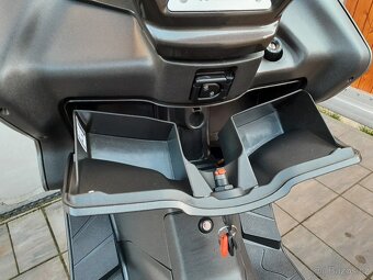 Aprilia Atlantic 250, výborný stav, po TK - 11