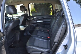 Ford S-Max 2.0 TDCI 120kW Titanium TOP STAV - 11