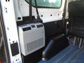 Ford Transit 2.2 TDCi 9 míst BUS L2H2 - 11