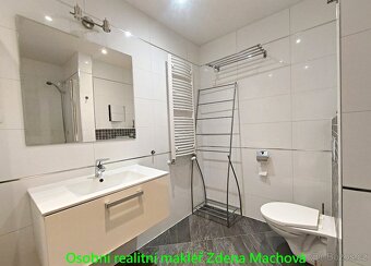 Pronájem bytu s balkonem, Žižkov, novostavba - 11