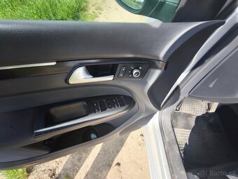 Volkswagen Touran 2.0 TDI 125 kW Highline DSG - 11