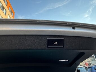 Škoda Superb 3 2.0 TDI 140kW DSG Webasto CANTON Kamera Navi - 11