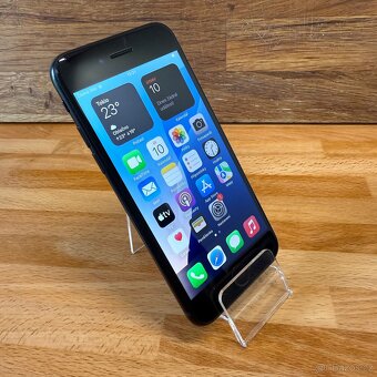 iPhone SE 2022 128GB, černý, 100% baterie (12 měsíců záruka) - 11