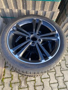 MERCEDES GLA W177 R18 - 11