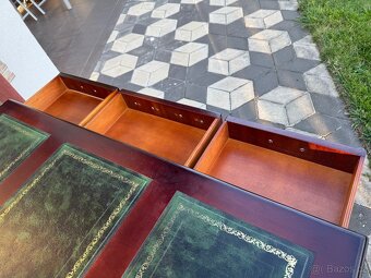 Psací stůl mahagon zelená kůže - 11