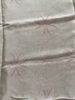 Nový dámský šátek Avon z hedvábí - decentní vzor, orig. bal. - 11