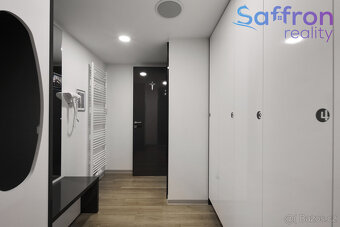 Prodej zavedeného fitness studia s franšízou BodyBody v náje - 11