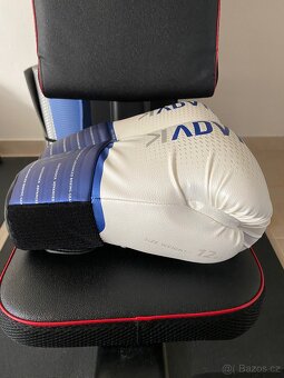 Boxerské rukavice + helma OUTSHOCK (Decathlon) – TOP stav - 11