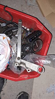 Yamaha yzf 750 , yzf 1000r yzf r1 - 11