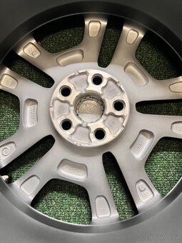 5x114,3 R19 Originál alu Toyota RAV4 5. Generace - JAKO NOVÉ - 11