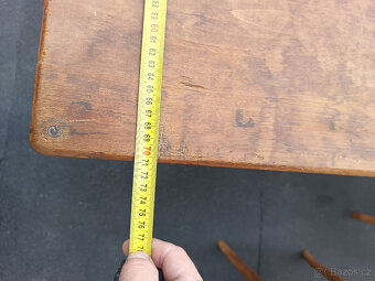 sestava hodovního stolu a židlí Thonet - 11