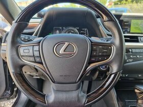 Lexus ES 300 h 2.5 160KW/DPH/360Kam/Kůže/Navi - 11