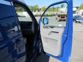 Volkswagen Transporter 2.5 TDI 4x4 ČR 1.maj - 11