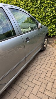 Škoda Fabia sedan 1,4 na náhradní díly nebo opravu - 11