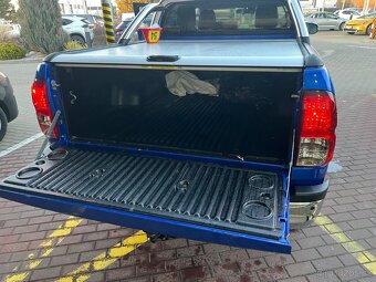 Toyota Hilux - 11