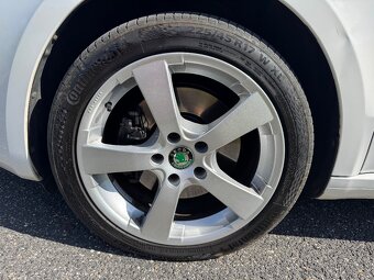 ŠKODA SUPERB II. 2.0 TDI COMBI/ZÁRUKA/LETNÍ SLEVA - 11