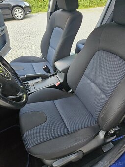 Mazda 3 Sedan 1.6 benzin 77 kW r.v. 2006, 158.000 km - 11